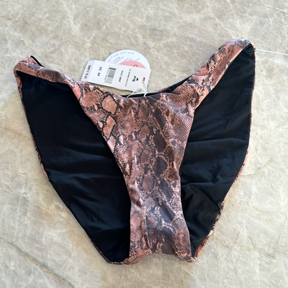 NWT PILYQ KAA reversible high cut bikini bottoms size‎ medium full style - Picture 2 of 7